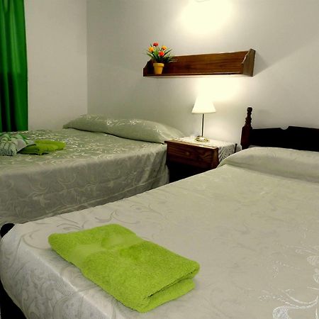 Hotel Colon Posadas Bagian luar foto