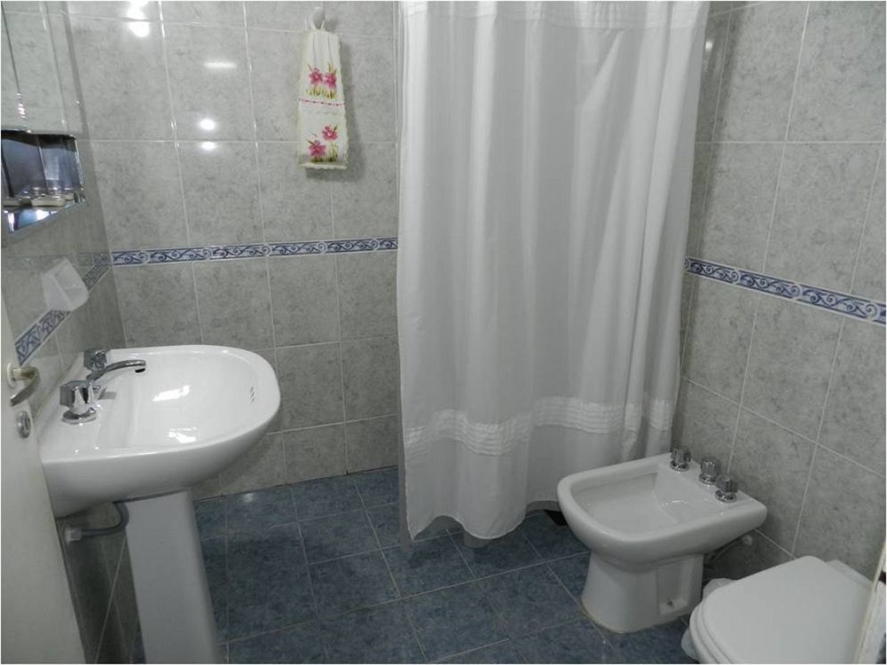 Hotel Colon Posadas Bagian luar foto