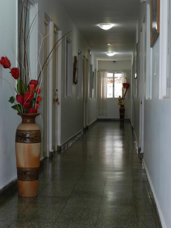 Hotel Colon Posadas Bagian luar foto